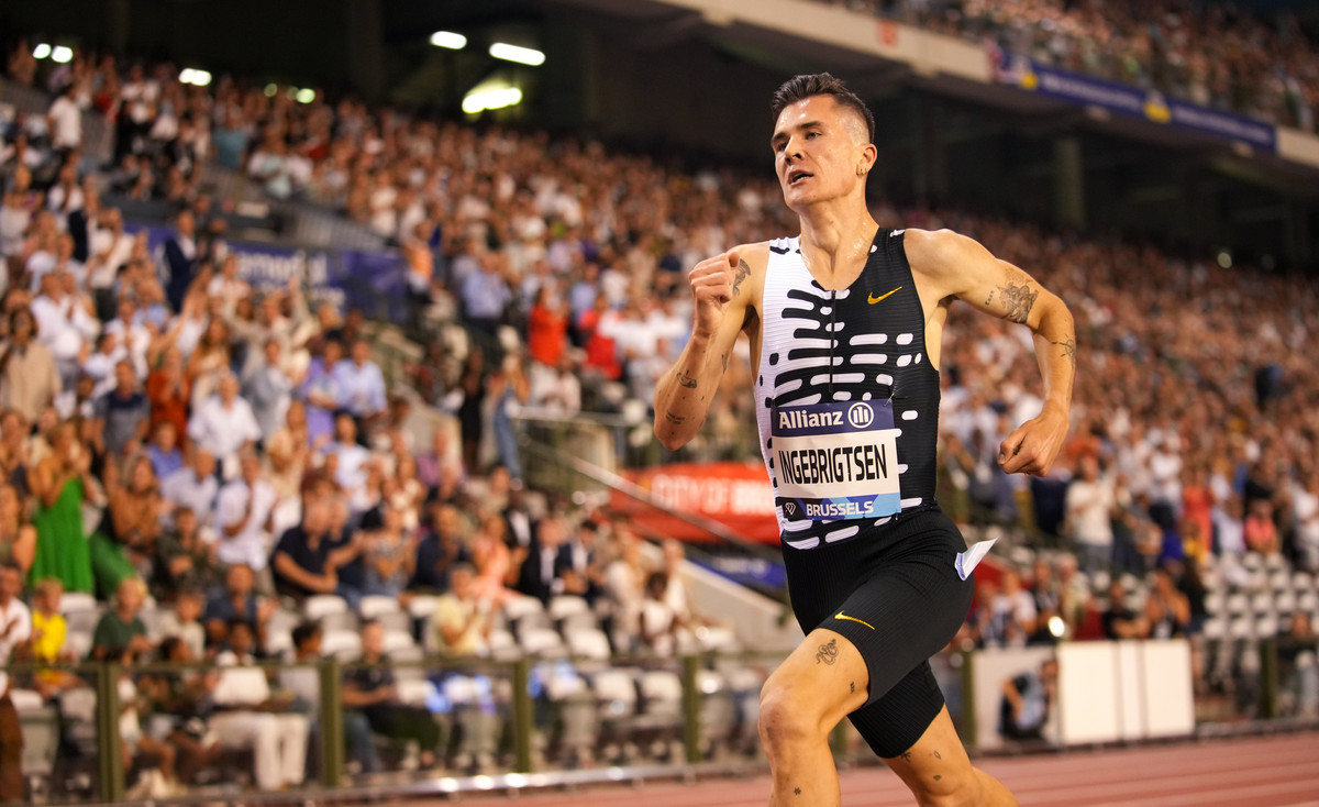 Jakob Ingebrigsten Breaks 2 000 Meter World Record At Brussels Diamond