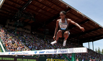 Ruth Jebet - Prefontaine Classic - PhotoRun.net